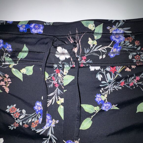 Athleta Gold Coast Surge Shorts Swim Bottoms Size Large Black Floral Print - Picture 4 of 8